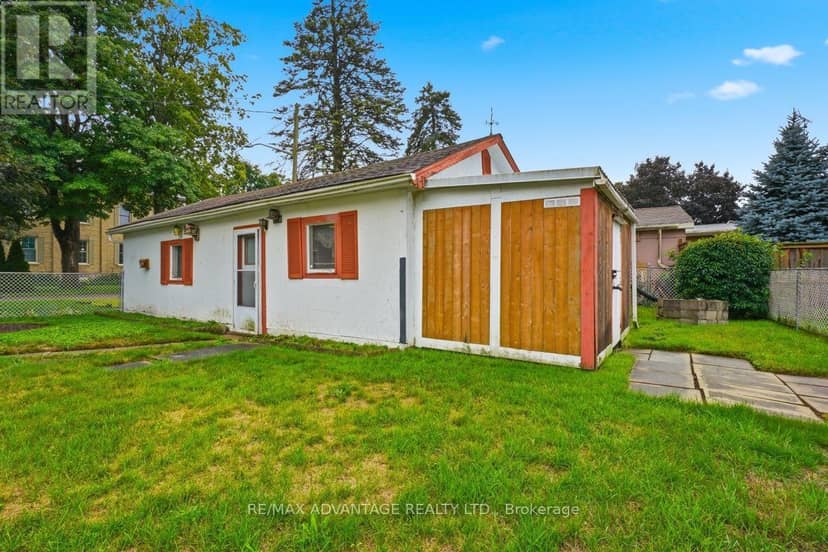 22383 Adelaide Road — photo 35 of 40