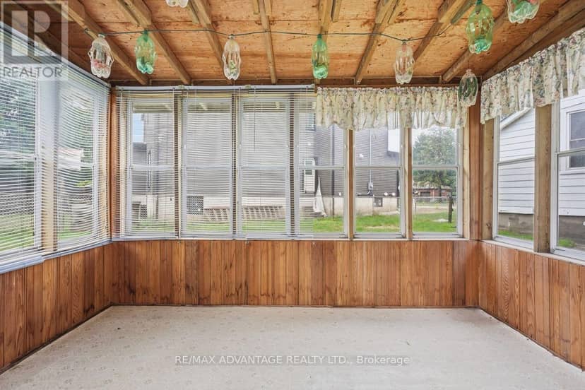 22383 Adelaide Road — photo 39 of 40
