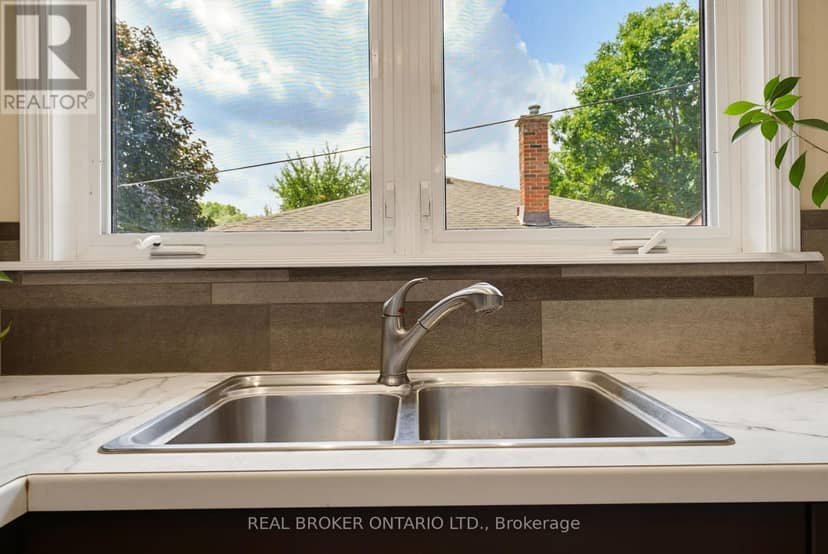 87 Ball Street — photo 10 of 36