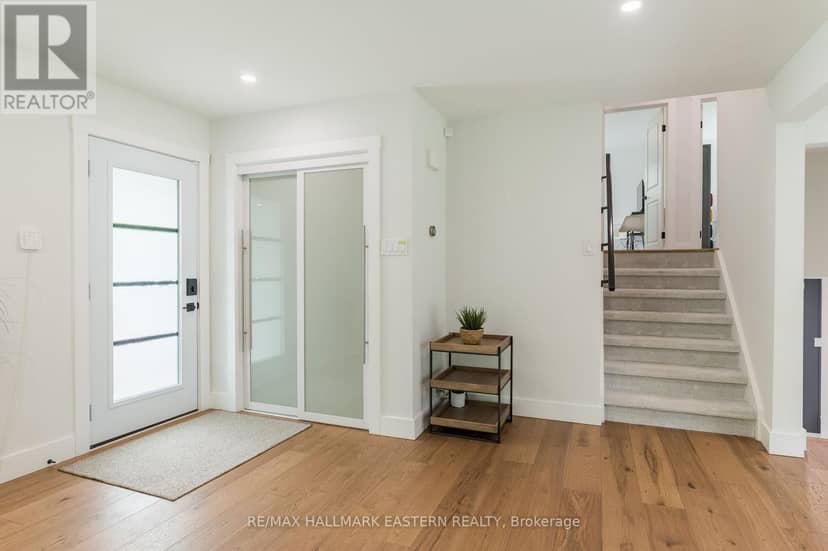 780 Hopkins Avenue, Peterborough, photo 5