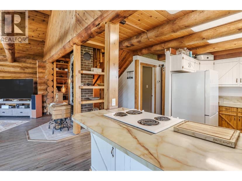 5975 LITTLE FORT 24 HIGHWAY, Lone Butte, photo 8