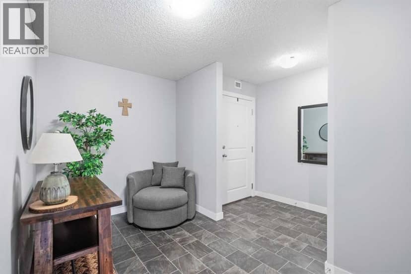 4101, 403 Mackenzie Way SW, Airdrie, photo 4