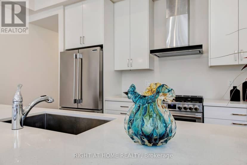 62 Ingersoll Lane — photo 4 of 40
