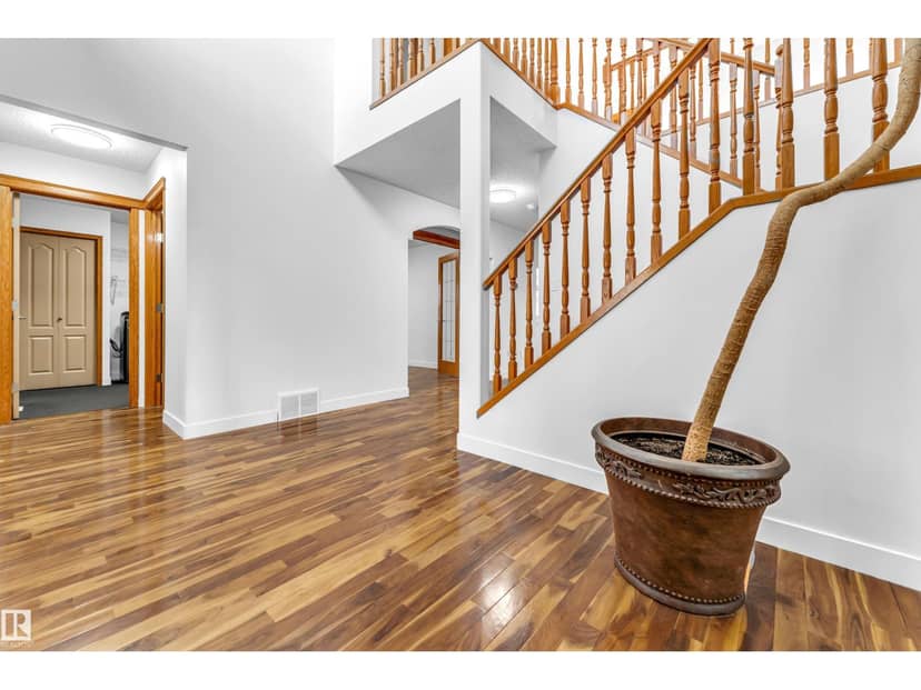 10621 175A AV NW — photo 17 of 40