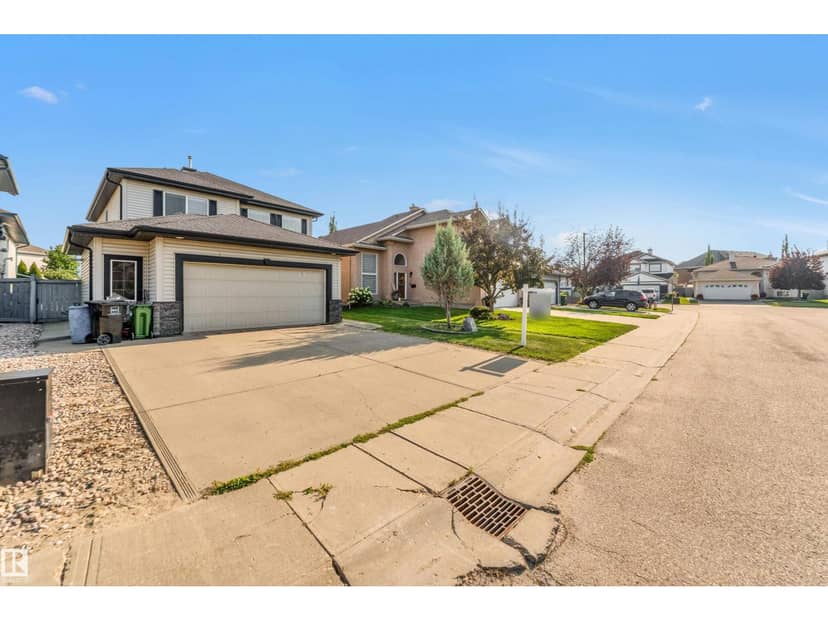 10621 175A AV NW, Edmonton, photo 2