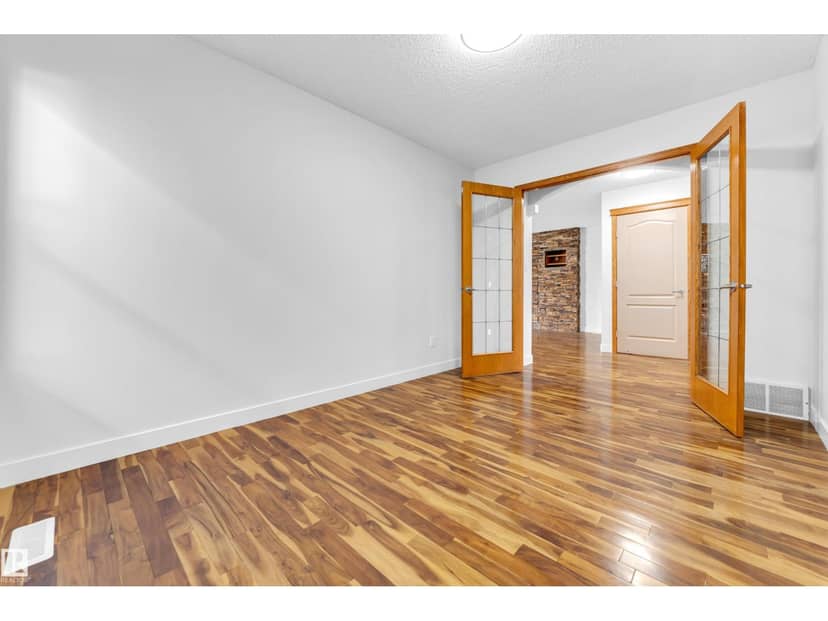 10621 175A AV NW — photo 22 of 40