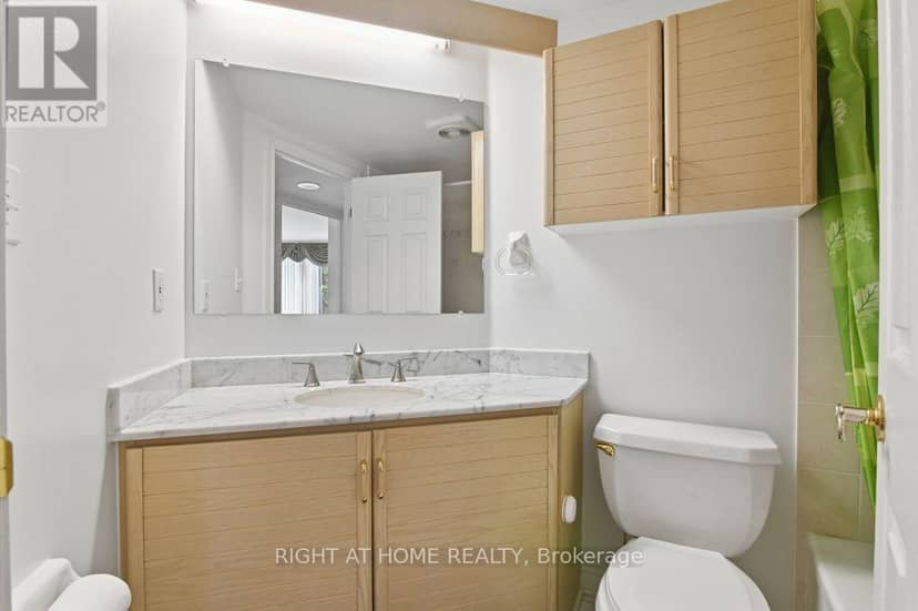 302 - 3105 Carling Avenue — photo 21 of 29