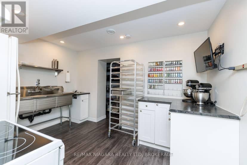 121 Garon Avenue — photo 25 of 39