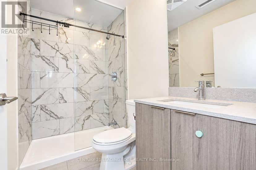1010 - 38 Forest Manor Road — photo 31 of 40