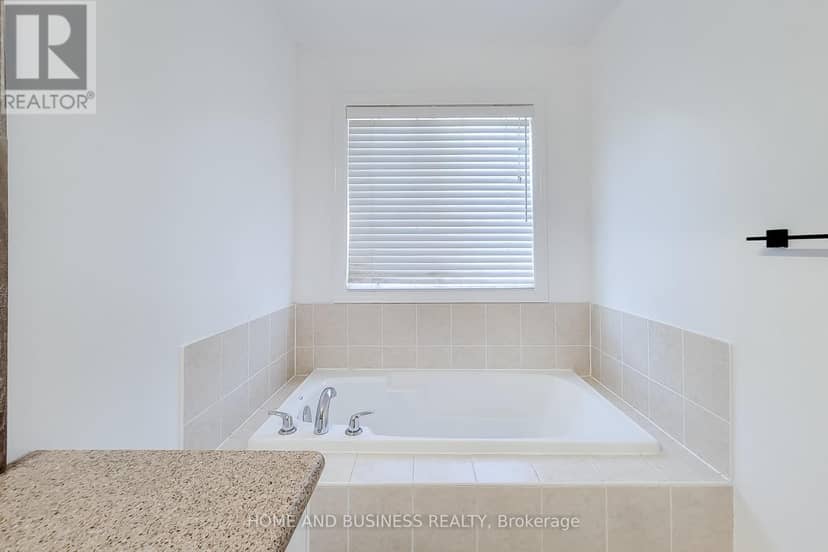 5532 Meadowcrest Avenue — photo 21 of 36
