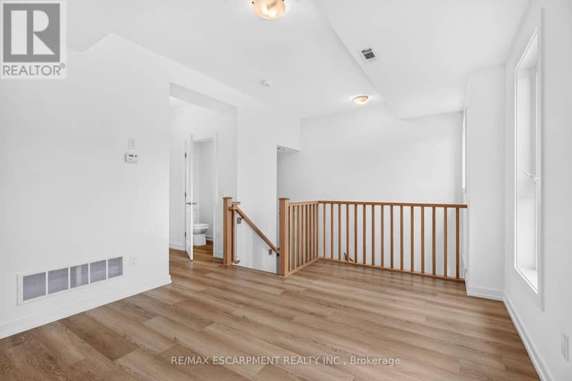 55 Great Falls Boulevard — photo 6 of 40
