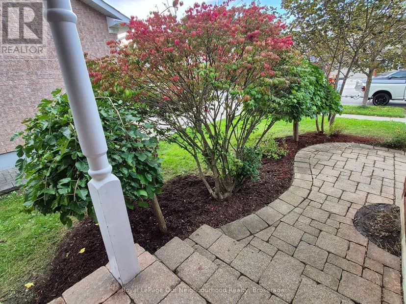 83 Cloughley Drive N, Barrie, photo 5