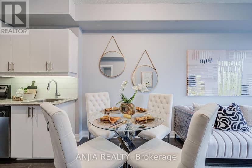 510 - 17 Kenaston Gardens — photo 10 of 40