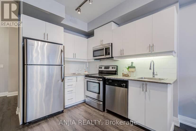510 - 17 Kenaston Gardens — photo 14 of 40