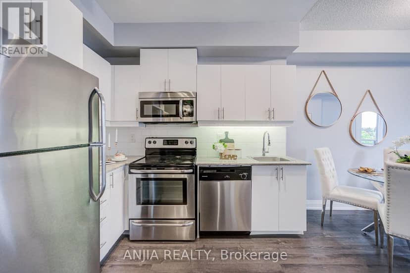 510 - 17 Kenaston Gardens — photo 15 of 40