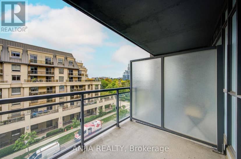 510 - 17 Kenaston Gardens — photo 31 of 40