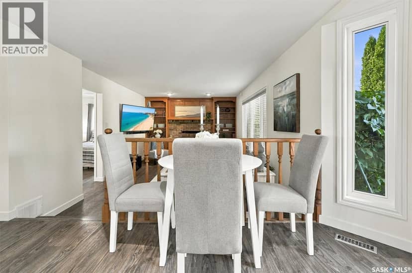 139 Neusch CRESCENT — photo 18 of 40