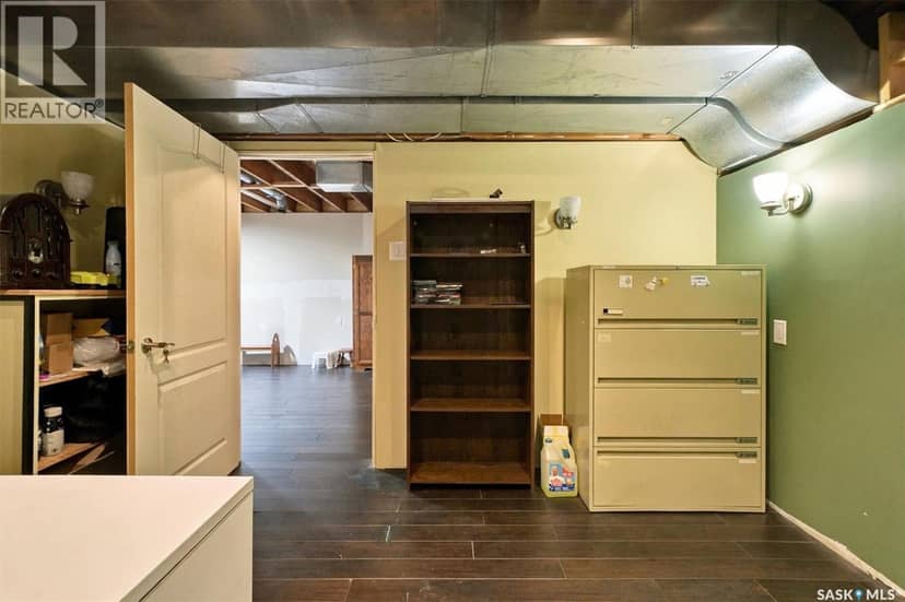 139 Neusch CRESCENT — photo 37 of 40