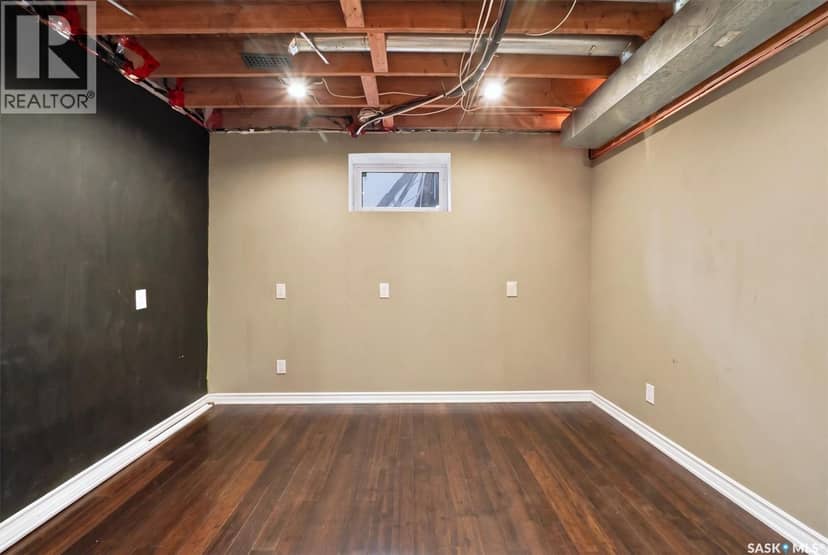 139 Neusch CRESCENT — photo 38 of 40