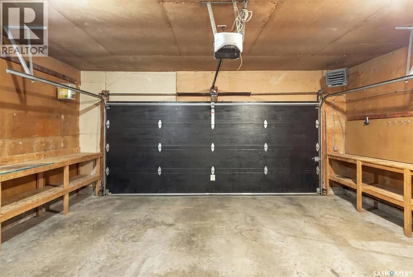 139 Neusch CRESCENT — photo 40 of 40