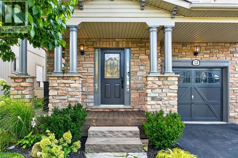 12 FIDDLEHEAD Crescent — photo 2 of 40
