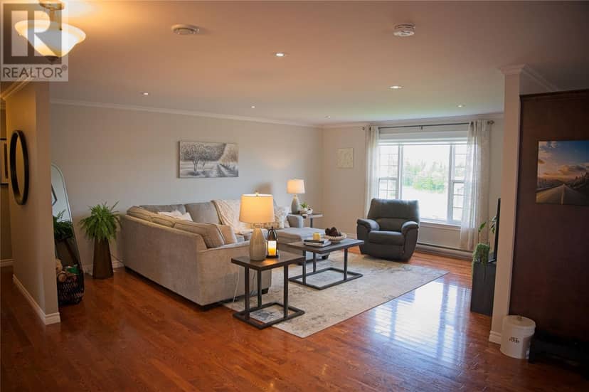 17 Hann Crescent — photo 15 of 34