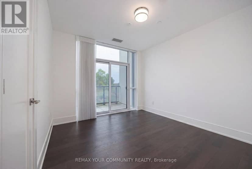 110 - 10 Inn On The Park Drive — photo 14 of 40