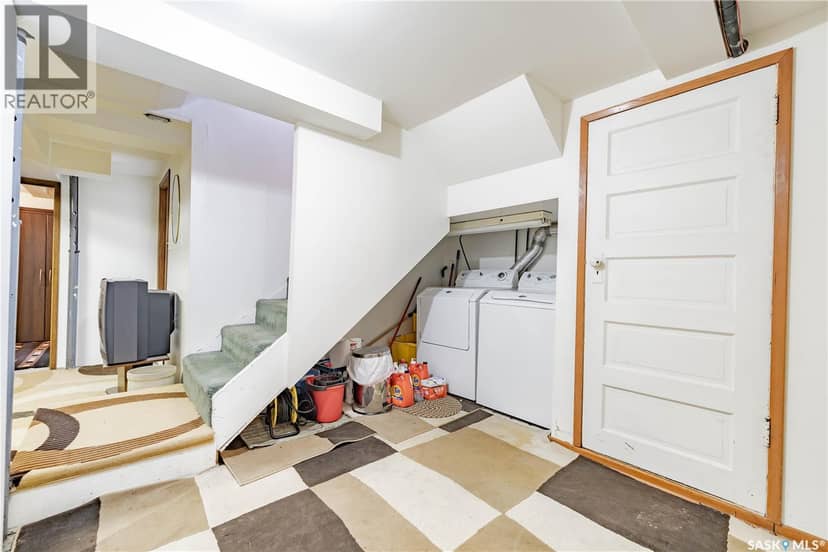 114 Colborne AVENUE — photo 17 of 32