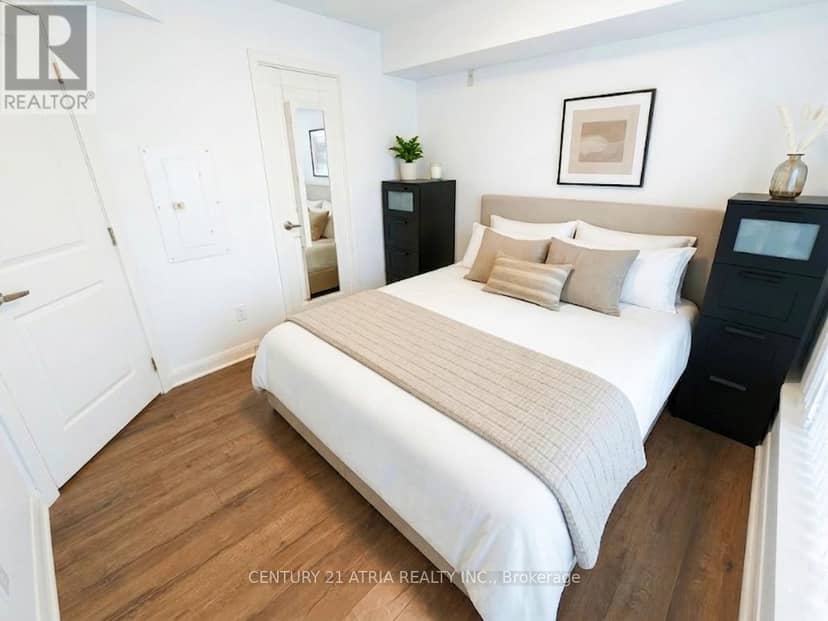 310 - 75 Norman Bethune Avenue, Richmond Hill, photo 4