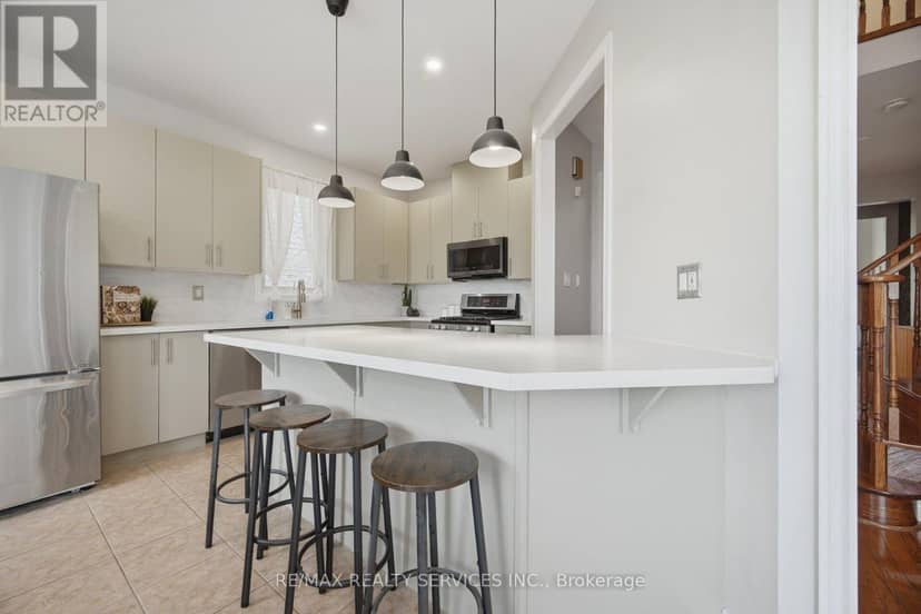 100 Southlake Boulevard — photo 10 of 40