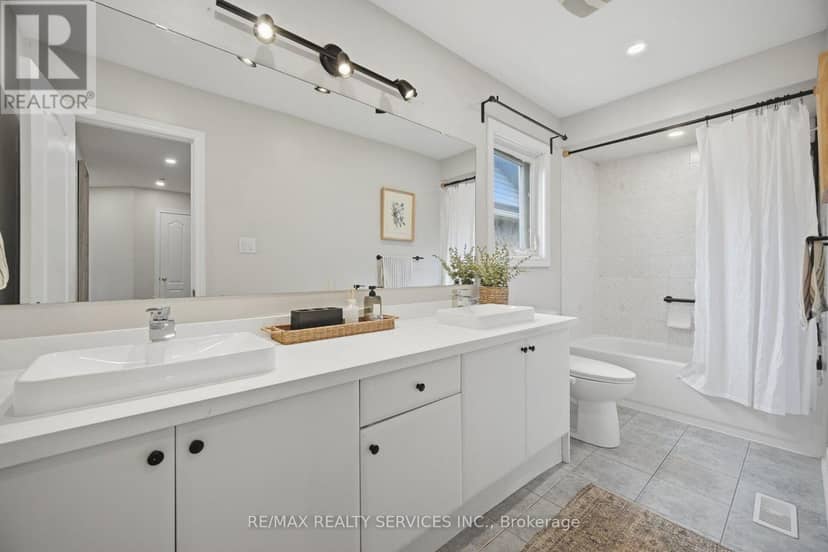 100 Southlake Boulevard — photo 35 of 40