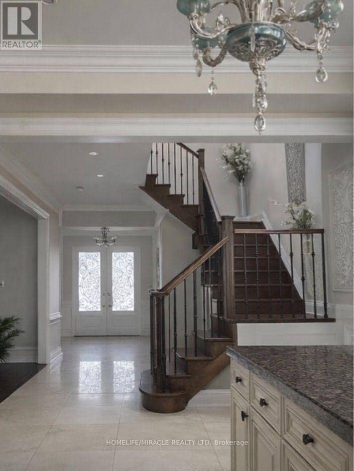 35 Drake Crescent — photo 14 of 20