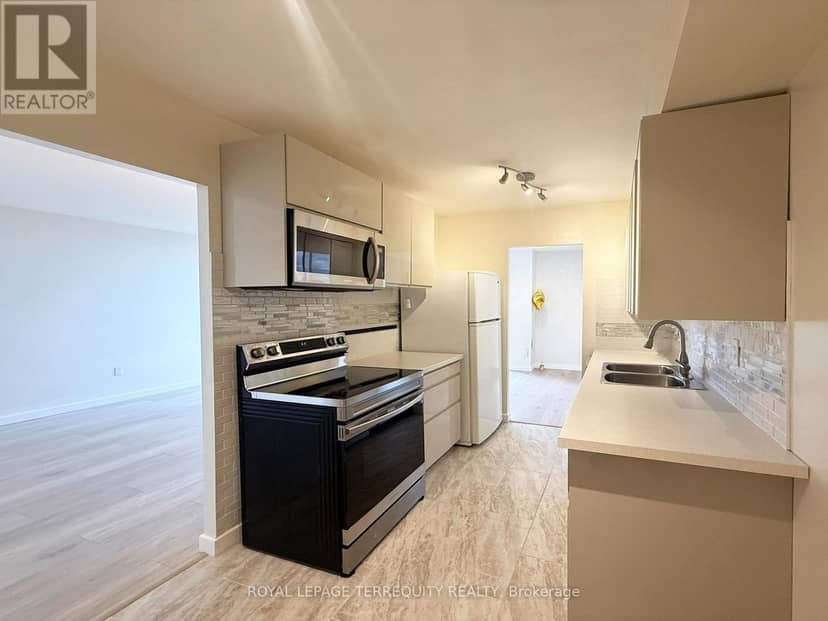 1901 - 420 Mill Road, Toronto, photo 3