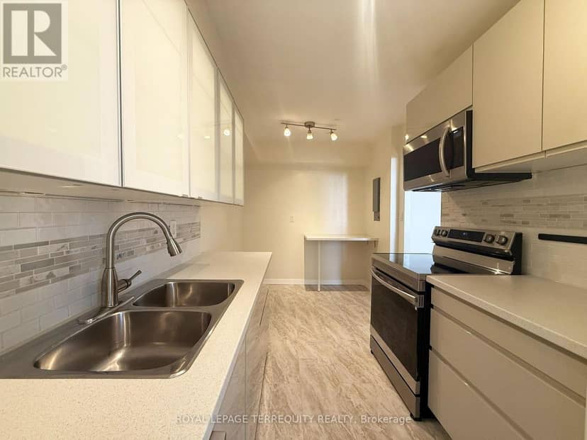 1901 - 420 Mill Road, Toronto, photo 4