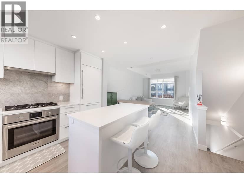 TH27 2728 ACADIA ROAD ROAD, Vancouver, photo 3