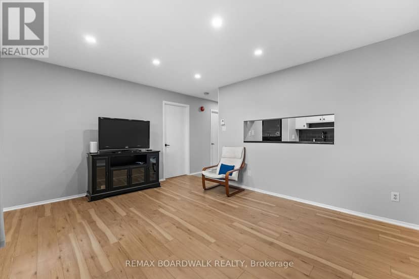308 - 218 Viewmount Drive — photo 10 of 19