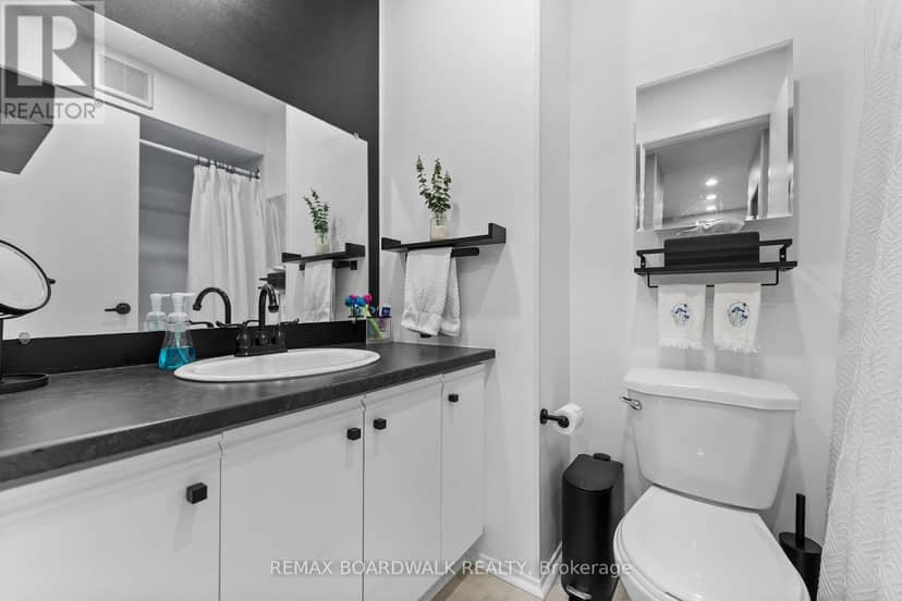 308 - 218 Viewmount Drive — photo 16 of 19
