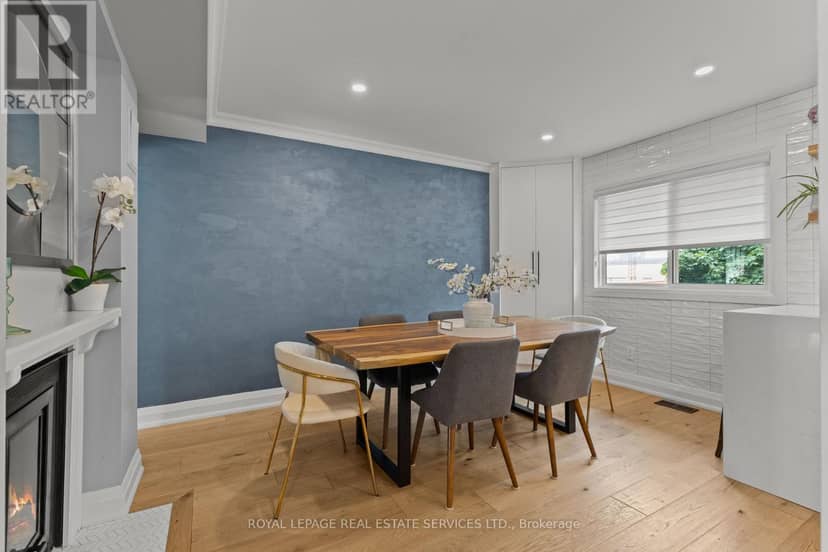 5 - 2303 Marine Drive — photo 14 of 40