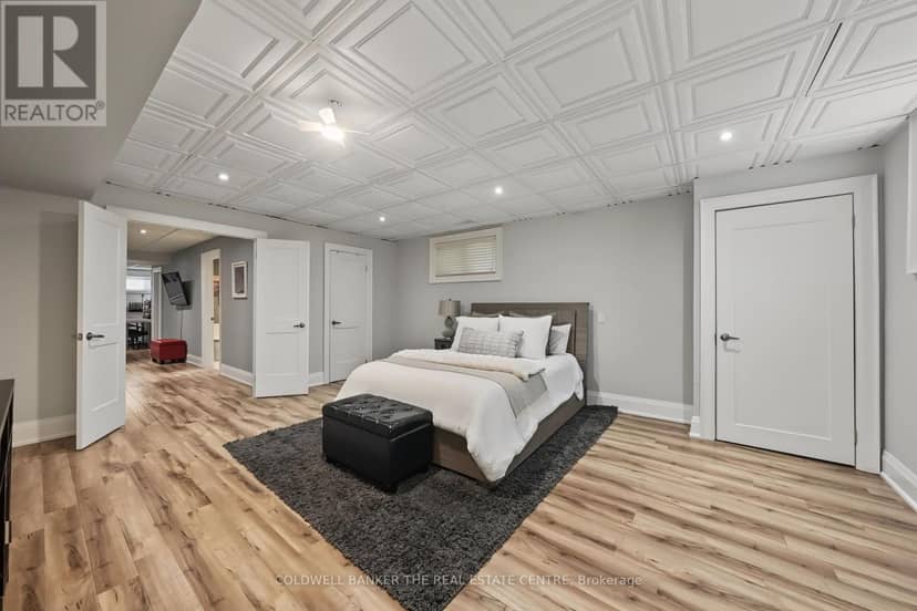 43 Wellington Street — photo 21 of 29