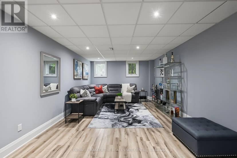 43 Wellington Street — photo 23 of 29
