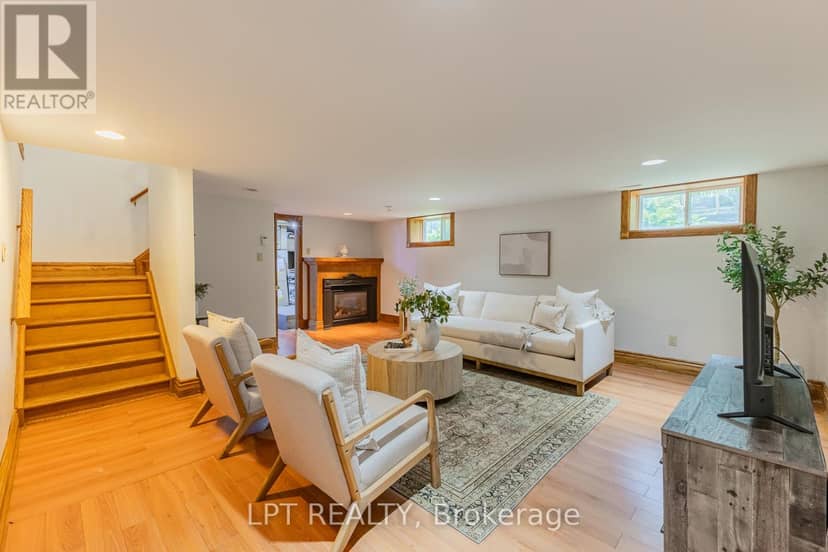 283 Hastings Street — photo 27 of 39