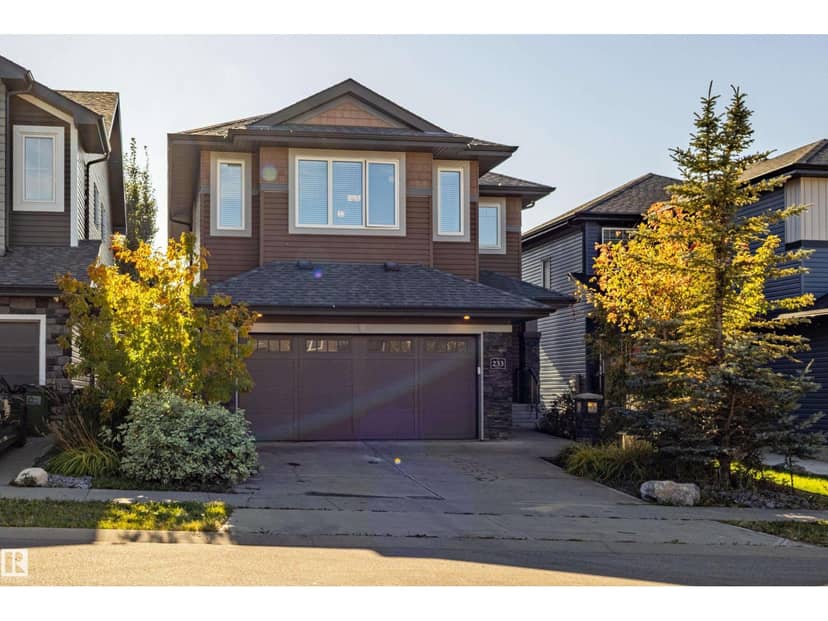 233 Hawks Ridge Bv NW, Edmonton, photo 2