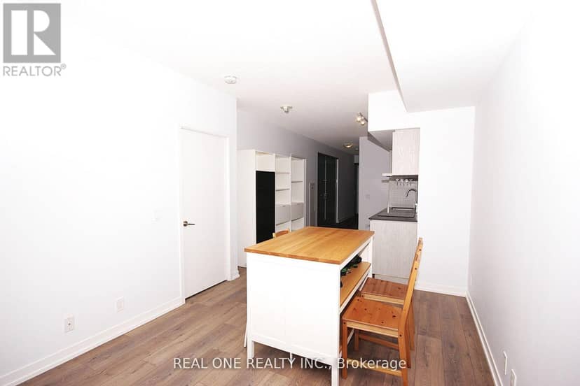 216 - 60 Shuter Street — photo 6 of 18