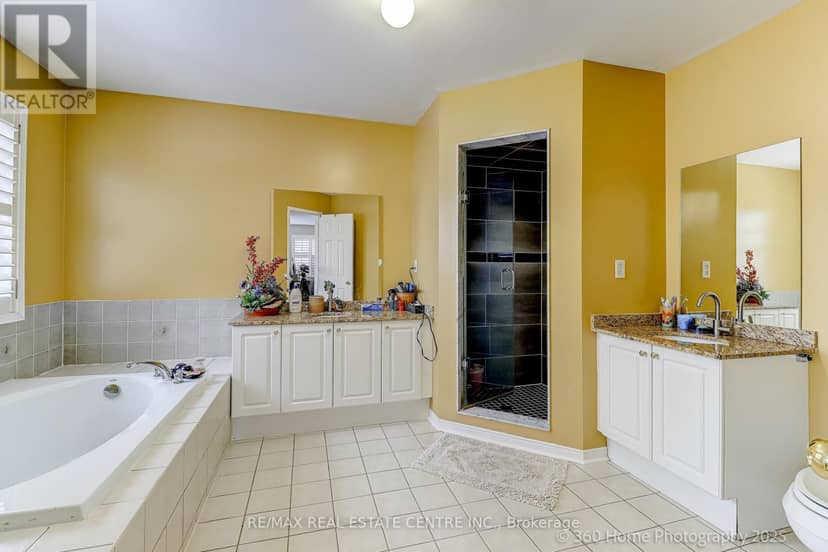 806 White Clover Way — photo 16 of 40