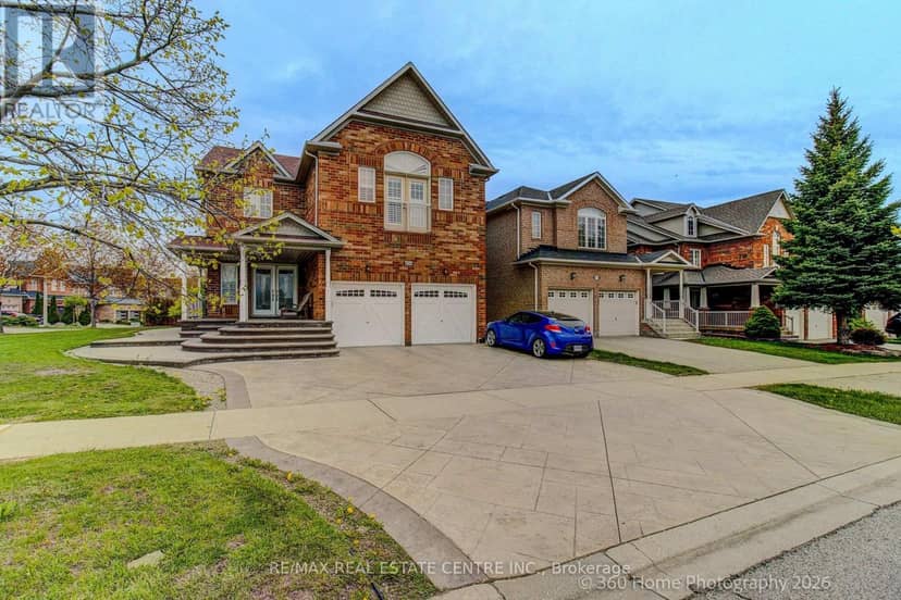806 White Clover Way — photo 2 of 40