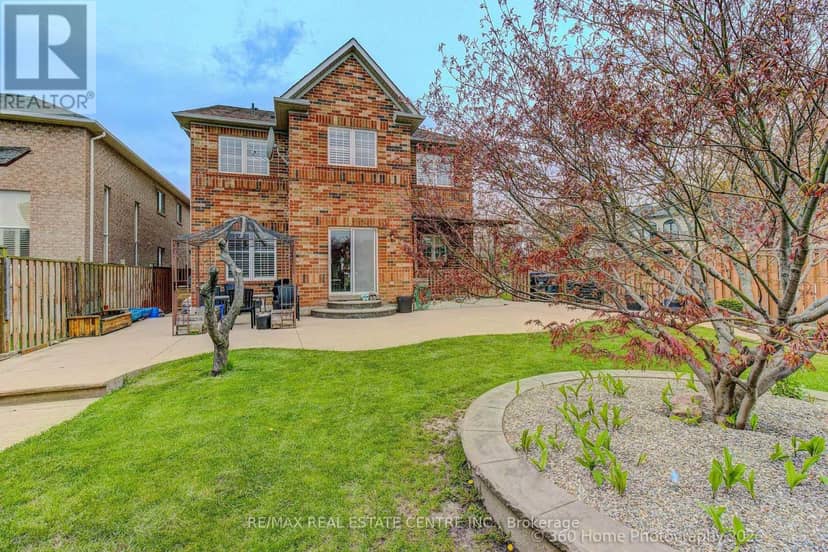 806 White Clover Way — photo 37 of 40