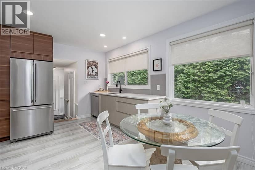280 PENN Drive — photo 13 of 40