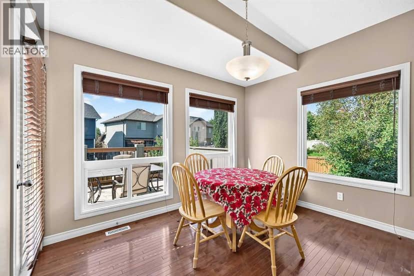 246 Crystal Green Point, Okotoks, photo 8