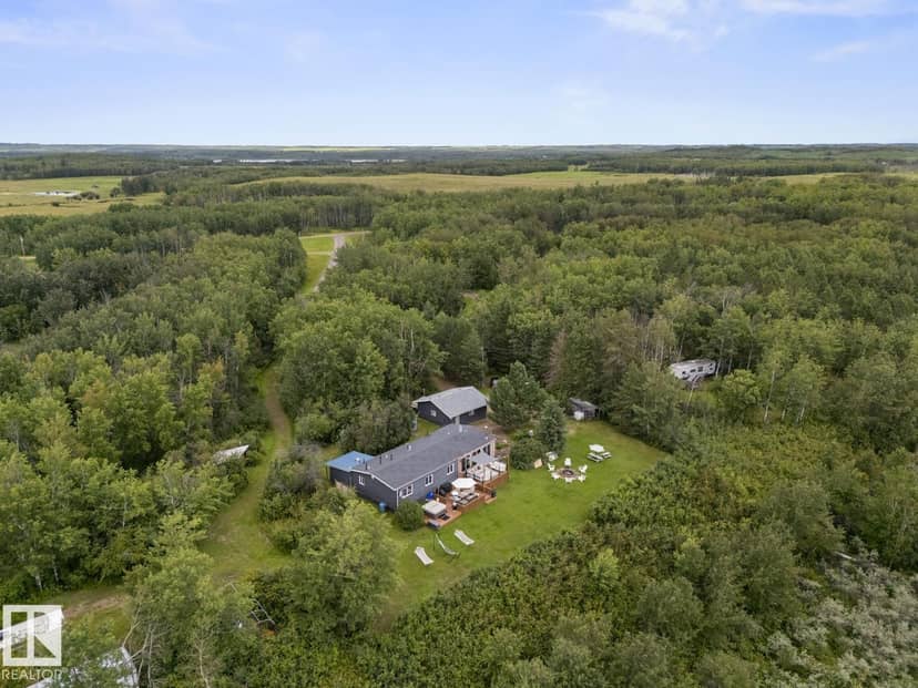 623/624 11102 Twp Road 600 — photo 35 of 39