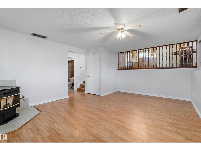 134 Cameron CR — photo 17 of 40